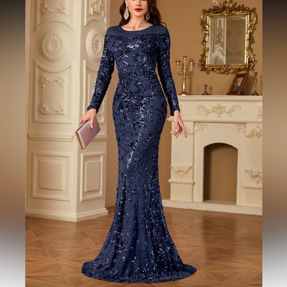 Elegant Blue Long Sleeve Sequin Evening Gown - Picture 4 of 7